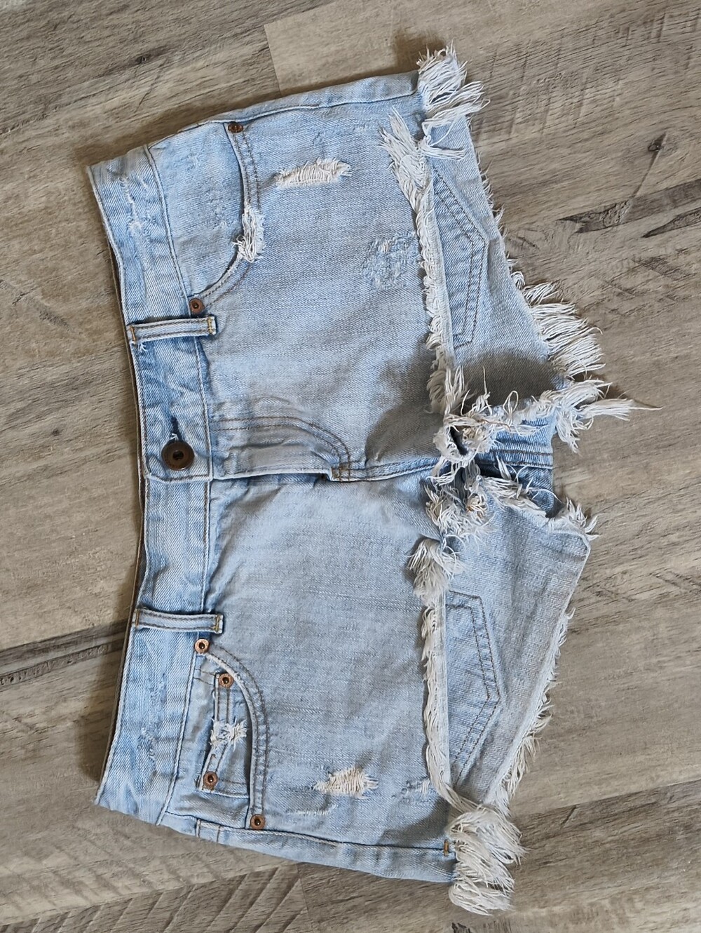American Eagle Vintage Distressed Cutoff Denim Shorts Size 8 Y2K Festival Boho